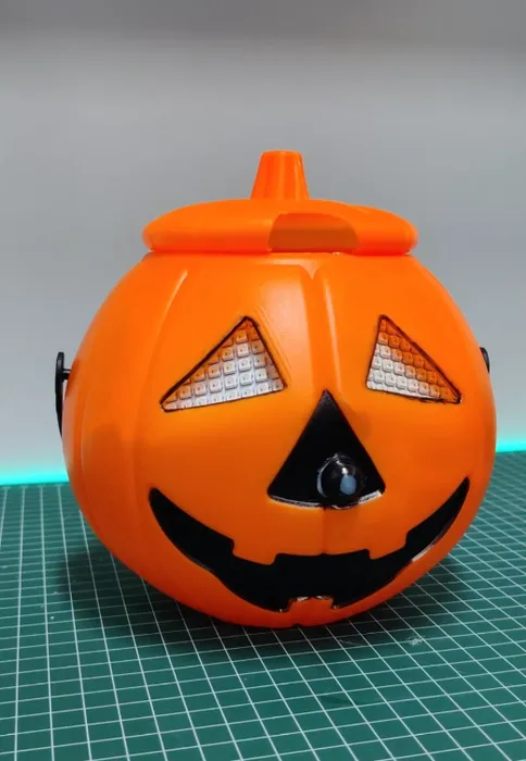 DIY Jack-O-Lantern for Halloween