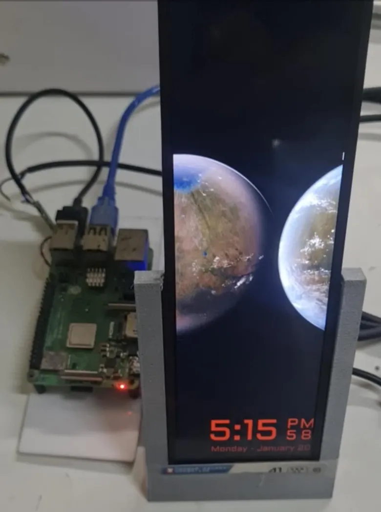 Pi Digital Clock 7.84