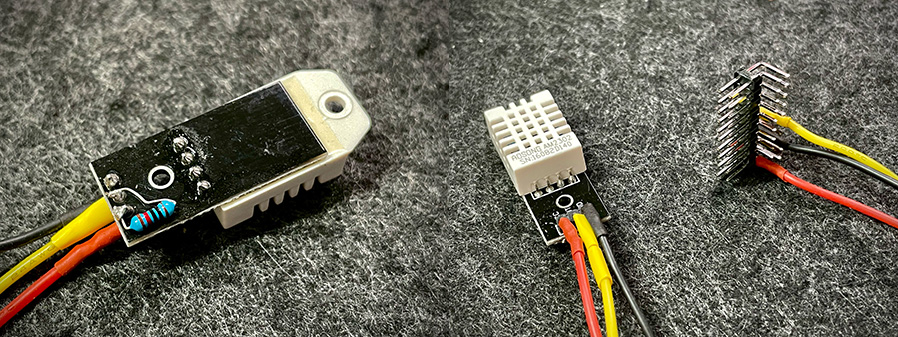 DHT22 sensor, 10k resistor, GPIO connector